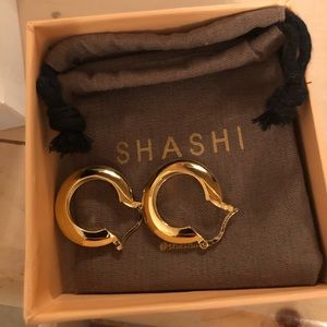 Shashi Gianna Small Hoop Earrings NWOT